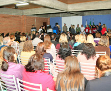 Professores de escolas estaduais e municipais de Curitiba que trabalham com estudantes do 5° e 6° ano do ensino fundamental começaram nesta sexta-feira (6) um curso de formação integrada entre as duas redes de ensino
