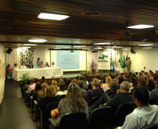 As escolas da rede estadual de ensino estão tornando mais democrática a administração dos recursos financeiros