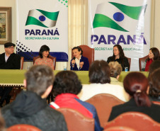 As escolas da rede estadual tombadas pelo patrimônio histórico terão um museu próprio para catalogar e divulgar seu patrimônio cultural e a contribuição à educação paranaense. A ação faz parte do programa Museu da Escola Paranaense, do Governo do Estado. Nesta terça-feira (17), a Secretaria de Estado da Educação iniciou, em Curitiba, o curso de capacitação “Educação Patrimonial e a Preservação da Cultura Escolar do Paraná”.