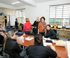 Conhecer e avaliar a possibilidade de aplicar no Distrito Federal os sistemas utilizados pela Secretaria de Estado da Educação do Paraná na chamada pública da merenda escolar, recursos humanos e gestão financeira escolar