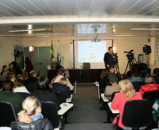 A Secretaria de Estado da Educação (SEED) iniciou nesta segunda-feira (20) a segunda etapa do curso de formação de gestão pública de resultado com as equipes técnicas que atuam na administração da pasta. A formação é integrada ao programa Gestão em Foco, que tem como objetivo a oferta de cursos e seminários temáticos aos profissionais da educação. Nessa etapa participam os chefes, coordenadores e assessores da SEED.