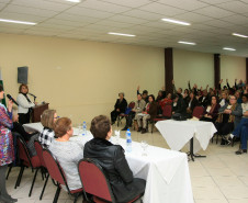 A Secretaria de Estado da Educação realizou nesta segunda-feira (27), em Curitiba, evento de formação para gestores dos 350 colégios que ofertam educação profissional no Paraná. O encontro, dividido em duas etapas, busca consolidar essa modalidade de ensino, que já conta com cerca de 70 mil estudantes na rede estadual e contempla a política do governo de valorização dos profissionais da educação.