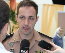 A Secretaria da Educação do Paraná transmite nesta quarta-feira (29), a palestra “Prevenção ao uso de Álcool e de outras Drogas”, gratuitamente, pela internet. O palestrante é o mestre em socioeducação e capitão da Polícia Militar do Paraná Dalton Gean Perovano, que irá tratar do tema quanto a adolescentes.
