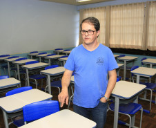 “O aluno perceberá as mudanças e entenderá que a escola é dele e vai cuidar dela. Buscamos fortalecer o sentimento de identidade do aluno com a escola”, ressaltou o diretor do Colégio Estadual Emílio de Menezes, no bairro Capão Raso, em Curitiba,Vilmar Kraemer.