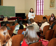 Diretores, professores, pedagogos e funcionários das mais de 2,1 mil escolas estaduais e outras 400 conveniadas retornaram, nesta quinta-feira (28), às salas de aula para participarem da semana pedagógica, que abre o segundo semestre do ano letivo de iniciativa que antecede a volta dos cerca de um milhão de estudantes, nesta segunda-feira (1º), para completar o restante dos dias letivos previstos no calendário escolar.
