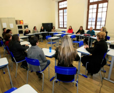 Nesta quinta e sexta-feira, quase 100 mil profissionais vão analisar, debater e propor temas para contribuir com o atendimento aos estudantes da rede estadual. O objetivo é promover uma reflexão sobre os desafios, avanços e demandas identificados no primeiro semestre. 
