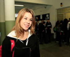 A ansiedade tomou conta da estudante do segundo ano do ensino médio, Juliana Cruz, 16 anos. Ela contava os dias para o retorno às aulas. “A escola é parte da nossa vida. Dá saudades dos amigos, dos professores e de estudar”, disse a jovem, que adora a disciplina de língua portuguesa e espera que o segundo semestre seja tranquilo.