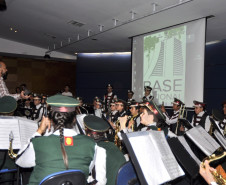 Educadores de todas as regiões estão reunidos em Curitiba para debater a Base Nacional Comum Curricular (BNCC), conjunto de conhecimentos que o estudante precisa ter em cada etapa do ensino. A nova base está sendo construída com participação do MEC, Consed, da Undime, de secretarias de Estado da Educação, da Anped e de escolas de todo País.
