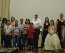 Concursos de poesia premiam estudantes