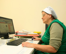 A colega Sirlei Teresinha Santos Machado tem bastante experiência prática conquistada em oito anos como cozinheira. “Esses novos conhecimentos vão trazer muitos benefícios para mim e para os alunos, que terão uma merenda com todos os nutrientes necessários”, destacou Sirlei.