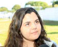 A prestação de contas da escola fica exposta em um mural no corredor de entrada para que funcionários, estudantes e visitantes da comunidade saibam como e onde estão sendo investidos os recursos públicos que chegam à escola