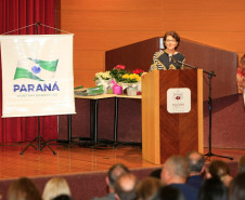 A secretária de Estado da Educação, professora Ana Seres, lembrou que a iniciativa tem o papel de reconhecer e fortalecer a parceria entre escola e comunidade na gestão escolar. “Nosso objetivo é ter o envolvimento permanente da comunidade em todas as ações da escola, seja na aplicação dos recursos públicos ou no desenvolvimento de projetos pedagógicos que contribuam para a formação dos estudantes”, disse Ana Seres.