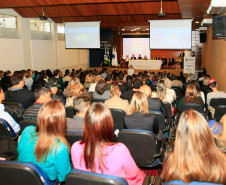 As escolas da rede estadual pertencentes ao Núcleo Regional de Educação de Guarapuava receberam nesta quarta-feira (14) o Prêmio de Gestão da Secretaria de Estado da Educação, pelo trabalho desenvolvido em parceria com a comunidade escolar na aplicação eficiente dos recursos públicos e desenvolvimento de projetos pedagógicos inéditos.