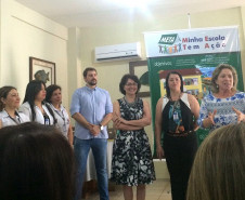 A secretária de Estado da Educação, professora Ana Seres, reúne os 32 chefes de Núcleos Regionais da Educação (NREs) em Loanda nesta segunda e terça-feira (dias 19 e 20) para tratar de estratégias de gestão, o Índice de Desenvolvimento da Educação Básica (Ideb) – divulgado no início deste mês-, educação de jovens e adultos e infraestrutura escolar. O encontro serve também para troca de experiências.