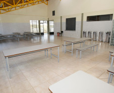 Desde que os alunos do Colégio Estadual Professores Edvaldo e Maria Janete Carneiro, em Turvo, na região Central do Paraná, passaram a estudar no novo prédio, em agosto de 2013, foram adotadas pela direção novas ferramentas para auxiliar as avaliações pedagógicas e combater a evasão escolar. Atualmente, a escola tem 470 estudantes do ensino médio, em 16 turmas.