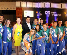 A delegação do Paraná é formada por 189 pessoas – são 163 alunos atletas da rede pública e privada, 20 técnicos e seis dirigentes em João Pessoa. 