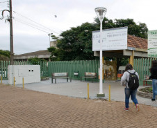 Estudantes, pais, professores e representantes da comunidade do Centro Estadual de Educação Profissional Pedro Boaretto Neto, também em Cascavel, criaram o grupo “Desocupa Cascavel” para dialogar com os manifestantes