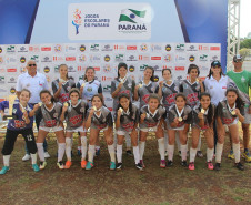 Escola Estadual Nereu Ramos (Manoel Ribas), campeão no feminino B.