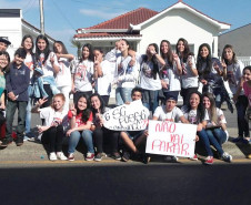 Mais de 700 voluntários dispostos a doar medula óssea. Esse é o resultado obtido pelos estudantes do 9° ano do ensino fundamental do Colégio Estadual Alcides Munhoz, em Imbituva (Centro-Sul do Estado), que há dois anos desenvolvem o projeto Doe vida! Doe Medula.