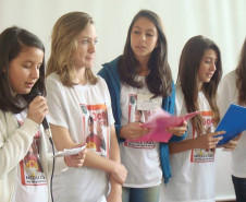 Mais de 700 voluntários dispostos a doar medula óssea. Esse é o resultado obtido pelos estudantes do 9° ano do ensino fundamental do Colégio Estadual Alcides Munhoz, em Imbituva (Centro-Sul do Estado), que há dois anos desenvolvem o projeto Doe vida! Doe Medula.