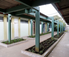 O tradicional Colégio Estadual Francisco Zardo, localizado no bairro Santa Felicidade, em Curitiba, terá novas instalações. A Secretaria de Estado da Educação iniciou no final de janeiro as obras de ampliação da unidade. A escola vai ganhar uma cozinha nova, dois banheiros para professores e ampliação na capacidade da rede elétrica. O investimento é de R$ 440 mil.