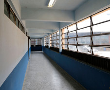 O processo para decidir onde os recursos seriam aplicados no Colégio Estadual Bom Pastor, no bairro Mercês, ocorreu em duas etapas. Primeiro, professores, funcionários e estudantes apontaram quais setores da escola precisavam de reforma imediata. Em seguida, o diagnóstico foi levado e debatido com a comunidade.<br/>
<br />
A comunidade decidiu pela reforma da rede elétrica, salas de aula, banheiros, sistema de calhas e do telhado das salas e da quadra poliesportiva.
