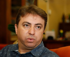 O diretor do Erasmo Pilotto, Lourival de Araújo, lembrou que a Semana Pedagógica permite que os funcionários discutam as particularidades da escola. “Esse é o primeiro contato que os profissionais têm depois das férias para discutir ações de como será o ano letivo. Parte dessas discussões são estabelecidas pela Secretaria da Educação e a outra é elaborada pela escola de acordo com a nossas particularidades”, disse Lourival.