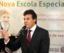Governador inaugura escola de educação especial