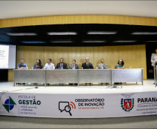 O Paraná lançou nesta terça-feira (7), em Curitiba, o SOS Racismo – pelo telefone 0800-642-0345 a população pode denunciar e receber orientações sobre como proceder em casos de racismo e discriminação