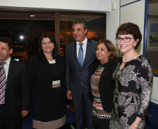 O governador Beto Richa participou nesta segunda-feira (3), em Curitiba, da aula inaugural do curso de formação continuada do Programa Gestão em Foco, voltado a diretores de escolas estaduais do Estado. Durante o evento, Richa destacou os avanços da educação do Paraná nos últimos anos.