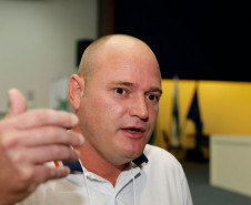 É o caso do diretor Aimar Roberto Koch, do Colégio Estadual Padre Antônio Vieira, em Francisco Beltrão (Centro-Oeste), que está no primeiro ano de gestão