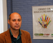 “É preciso que essas informações representem a realidade da escola, dos municípios e do Estado. A capacitação é importante para que as escolas tenham noção dessa responsabilidade e possam coletar os dados da forma fidedigna”, disse o coordenador de informações educacionais da Secretaria da Educação, Francisco Albano.