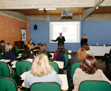 A Coordenação de Educação de Jovens e Adultos (CEJA) vai trabalhar com as concepções e a estrutura organizacional e funcionamento da EJA no Estado, aspectos pedagógicos e avaliação das formações realizadas e planejamento de ações para o ano letivo de 2017