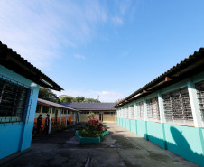 O Colégio Euzébio da Motta, no bairro Boqueirão, em Curitiba, realizou na manhã desta quinta-feira (25), atividades em comemoração aos 70 anos de história da Secretaria de Estado da Educação (SEED). 