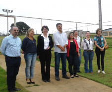 A secretária de Estado da Educação, professora Ana Seres, e a chefe do Núcleo Regional de Educação de Telêmaco Borba, Sueli Aparecida Martins, integraram uma missão técnica e pedagógica composta por diversas autoridades públicas da área da educação do município de Ortigueira e executivos da indústria Klabin de Papel e Celulose