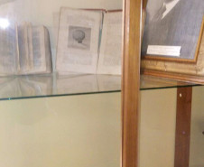 O Colégio Estadual Dom Alberto Gonçalves, em Palmeira (na região dos Campos Gerais), está concluindo as pesquisas do novo centro de memória de preservação do patrimônio histórico material e imaterial da instituição. A ação faz parte das celebrações dos 70 anos da Secretaria de Estado da Educação e tem como objetivo ampliar o resgate histórico e a preservação do patrimônio histórico e cultural das escolas paranaenses.