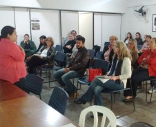 O Conectados 2.0 está presente em cinco escolas do Núcleo Regional de Educação de Maringá. “Percebemos que cada escola optou trabalhar com kits mais viáveis ao seu contexto. Essas ferramentas aliadas aos novos conhecimentos vão construir a identidade digital de cada estabelecimento de ensino com suas próprias características”, afirmou a técnica pedagógica em tecnologias educacionais Sheila Lima Mendes, assessora do NRE de Maringá.