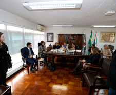 A proposta é melhorar os resultados do ensino por meio da gestão das escolas e do aprendizado em sala de aula e, em consequência, elevar o desempenho no Ideb (Índice de Desenvolvimento da Educação Básica)