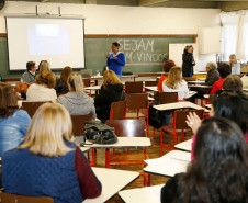 Mais de um milhão de alunos das 2,1 mil unidades da rede pública estadual retomam a rotina de estudos nesta quarta-feira (26)