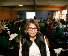 
A chefe de Núcleo de Paranaguá (Litoral), Selma Camargo Meira, tem uma escola do ensino fundamental de educação integral no tempo integral na região que atende cerca de 45 estudantes do 6º ano (duas turmas). “A comunidade aceitou muito bem a ampliação da jornada e temos notado muito empenho por parte dos professores”, afirmou Selma