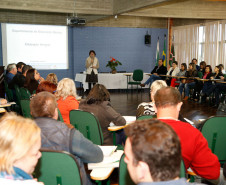 O Departamento de Educação Básica, da Secretaria de Estado da Educação, reúne em Curitiba nesta quinta e sexta-feira (27 e 28) cerca de 70 profissionais da educação, entre diretores de unidades de educação integral em tempo integral e chefes de Núcleos Regionais de Educação, para debater questões pedagógicas e de infraestrutura das unidades que ofertam o regime.