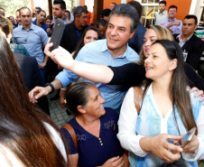 Criar parcerias entre o governo estadual, municípios e a sociedade civil em prol da proteção de adolescentes que se encontram em situação de alta vulnerabilidade social no Paraná. Esse é o objetivo do programa Rede Jovem, lançado pelo governador Beto Richa nesta terça-feira (8), em Almirante Tamandaré, na Região Metropolitana de Curitiba.