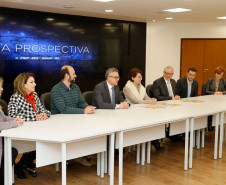 A Secretaria de Estado da Educação renovou nessa quarta-feira (16), em Curitiba, o convênio com o Sebrae - Serviço Brasileiro de Apoio às Micro e Pequenas Empresas para a oferta de cursos de educação empreendedora nas escolas estaduais