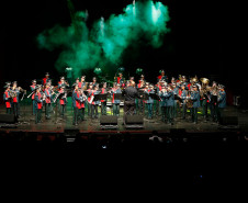 Estudantes da rede estadual de ensino e unidades conveniadas à Secretaria de Estado da Educação participaram nesta terça-feira (5) no Teatro Guaíra, em Curitiba, do Festival SEED 70 anos, com uma série de apresentações culturais. As atividades integram as comemorações do aniversário da secretaria e têm como objetivo resgatar a memória da educação pública no Estado, além de valorizar e divulgar os talentos dos jovens alunos da rede paranaense.