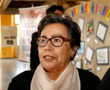 A servidora Luci Costa Pinto trabalha na regional há 24 anos. Segundo ela, a homenagem é um estímulo para continuar contribuindo com a qualidade da educação. “É emocionante porque amamos o que fazemos e porque acreditamos que a educação é peça transformadora da sociedade. Fazer parte desse processo é motivo de orgulho”, destacou.