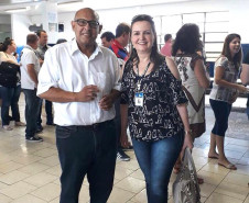 O chefe do Núcleo Regional de Educação, Maurício Ferraz da Costa, lembrou que as oficinas tiveram foco nas áreas de atuação dos agentes educacionais e por disciplinas para os professores. “Esse formato possibilita atender as demandas específicas de cada escola e profissional e aproxima as ações da Secretaria da Educação e do núcleo do cotidiano das unidades de ensino”, disse.