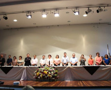 As escolas da rede estadual de ensino da região Centro-Oeste do Estado foram contempladas nesta quarta-feira (27) pela Secretaria de Estado da Educação com o Prêmio Gestão Paraná. Criada em 2015, a premiação tem como objetivo destacar a administração escolar participativa e o desenvolvimento de ações pedagógicas inéditas.