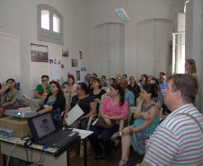 Foi iniciado na quinta-feira (14) o curso “A Importância da Educação Patrimonial para o Ambiente Escolar”, ofertado pela Equipe de Currículo do Departamento de Educação Básica (DEB) da Secretaria de Estado da Educação em parceria com o Museu da Escola Paranaense. 