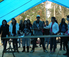 Os alunos do Colégio Estadual Francisco Neves Filho, em São João do Triunfo, participaram no último domingo (21), realizou com a exposição do projeto Túnel do Tempo na 10ª Feira Agropecuária Regional de Sementes Crioulas de Produtos da Biodiversidade. Os estudantes expuseram croquis e pequenas plantações confeccionados de material reciclável para um público de 2.500 pessoas, contado a história do agrotóxico, seus impactos no meio ambiente e na qualidade de vida.