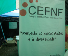 Os alunos do Colégio Estadual Francisco Neves Filho, em São João do Triunfo, participaram no último domingo (21), realizou com a exposição do projeto Túnel do Tempo na 10ª Feira Agropecuária Regional de Sementes Crioulas de Produtos da Biodiversidade. Os estudantes expuseram croquis e pequenas plantações confeccionados de material reciclável para um público de 2.500 pessoas, contado a história do agrotóxico, seus impactos no meio ambiente e na qualidade de vida.